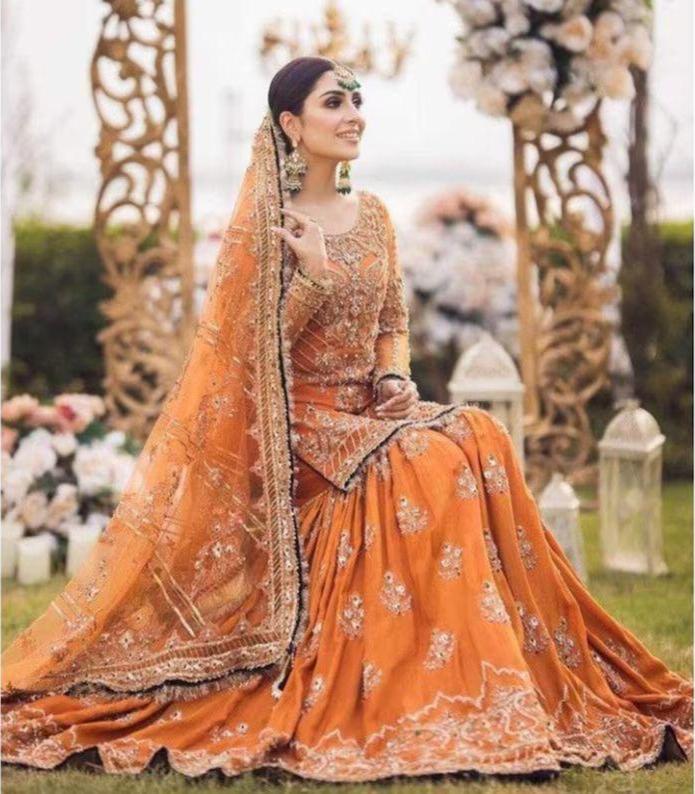 orange bridal dresses pakistani Stunning Wedding Looks: Embracing Burnt Orange Elegance