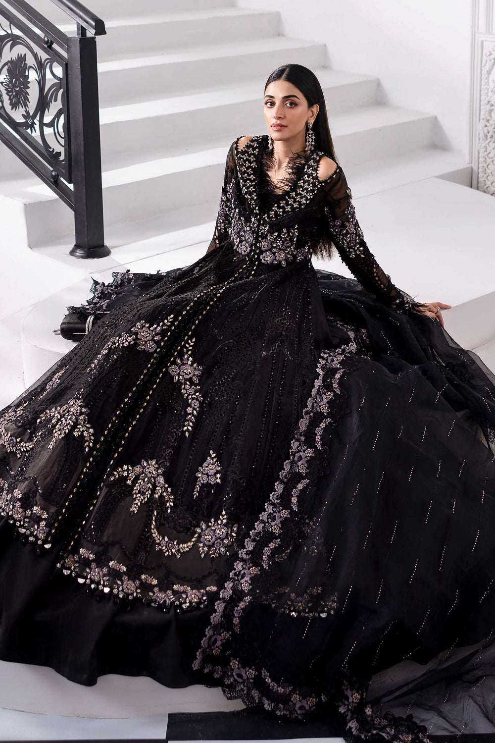 black color dress pakistani BD-3004-Black M / 4.9 ft Style:Tops Women's Black Lace Maxi This Beautiful organza border Color:Blue Turquoise