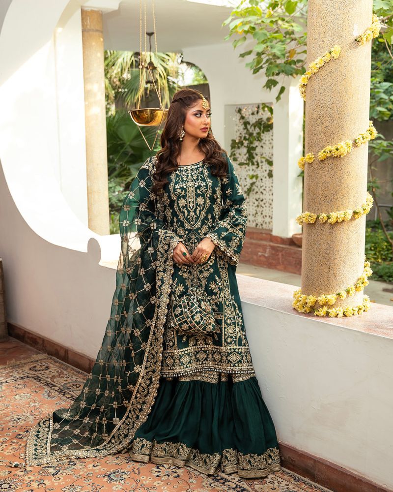 Designer Dresses - Buy Pakistani suits online - #1 in India | Shristyles